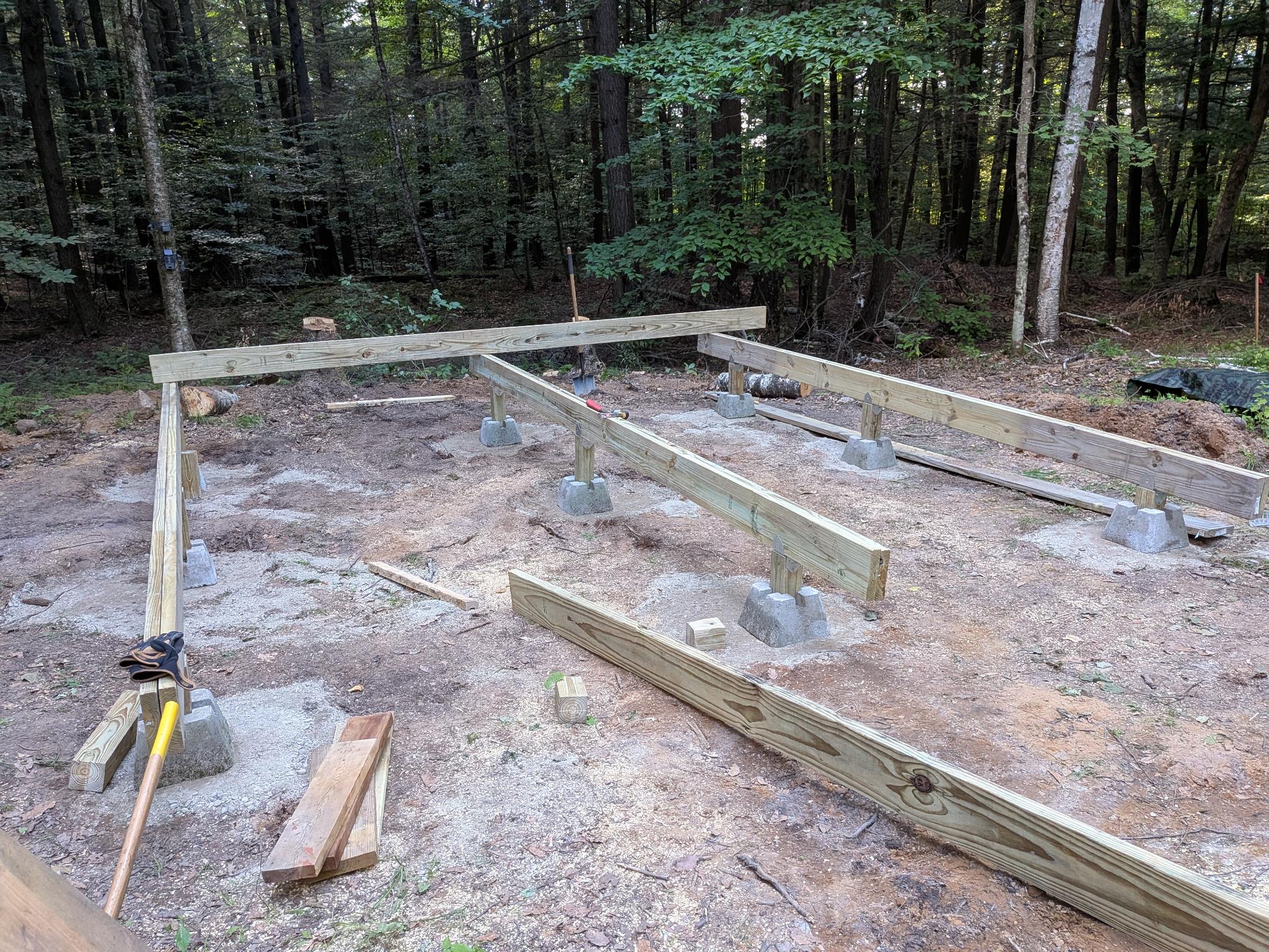 Floor joists spanning the pier foundation